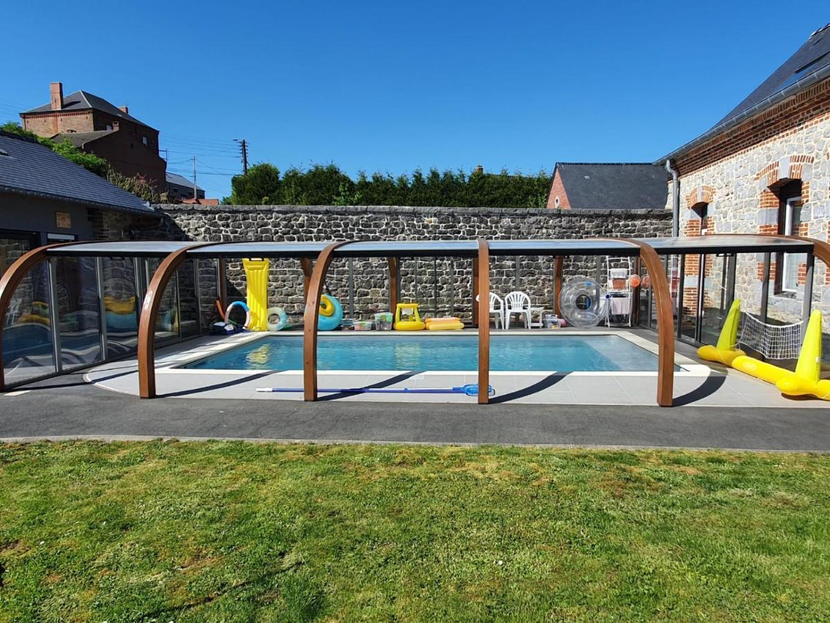 Duplex Swimming Cats Hotel Saint-Hilaire-sur-Helpe Luaran gambar